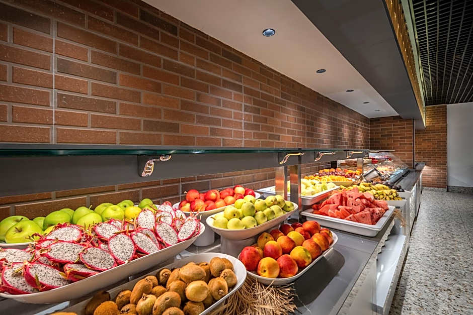 Royal Garden Beach Hotel