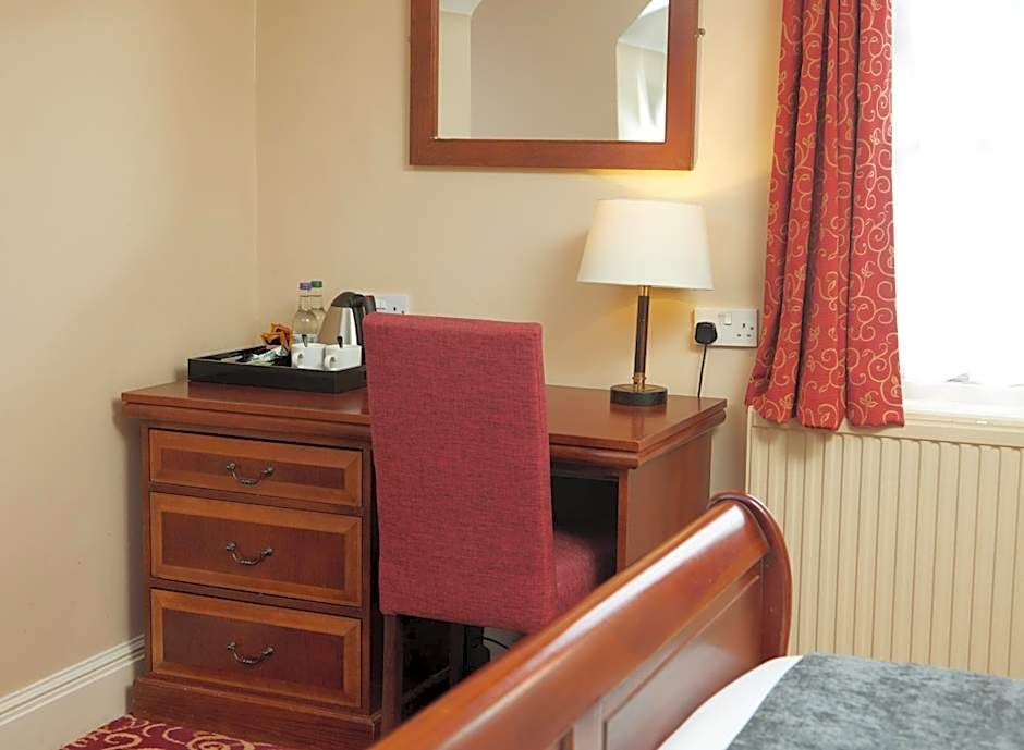 Fieldhead Hotel by Greene King Inns