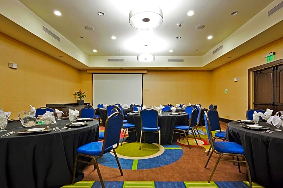 Holiday Inn Hotel & Suites Waco Northwest By IHG