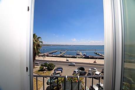 Studio with Sea View