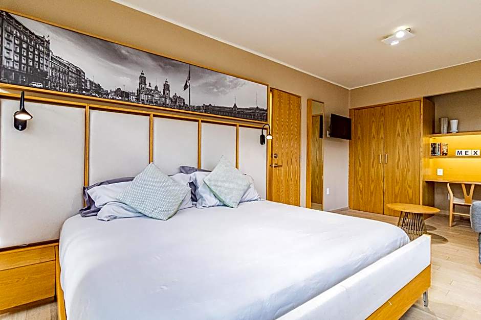 Mi Zona Lodging WTC