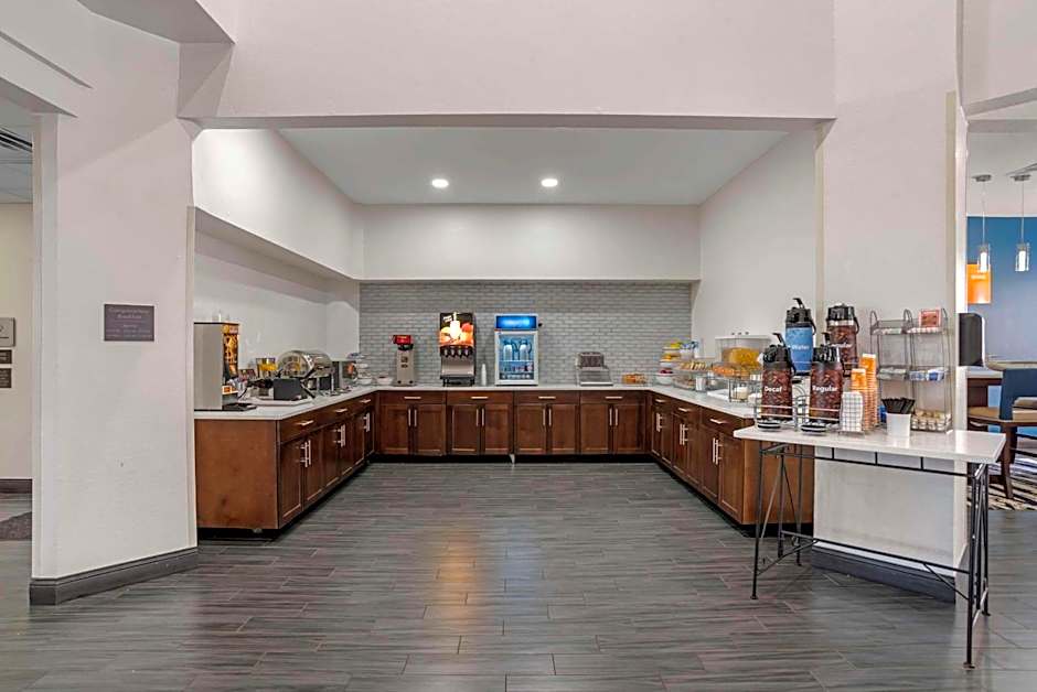 Comfort Suites Hattiesburg