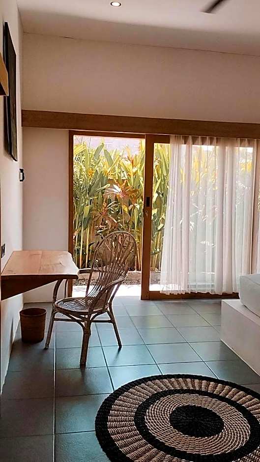 Villa Green House A tropical central 2-BR villa