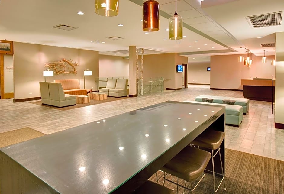 Crowne Plaza Hotel Glen Ellyn/Lombard By IHG