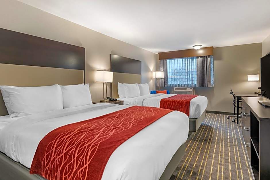 Comfort Inn & Suites Tigard near Washington Square