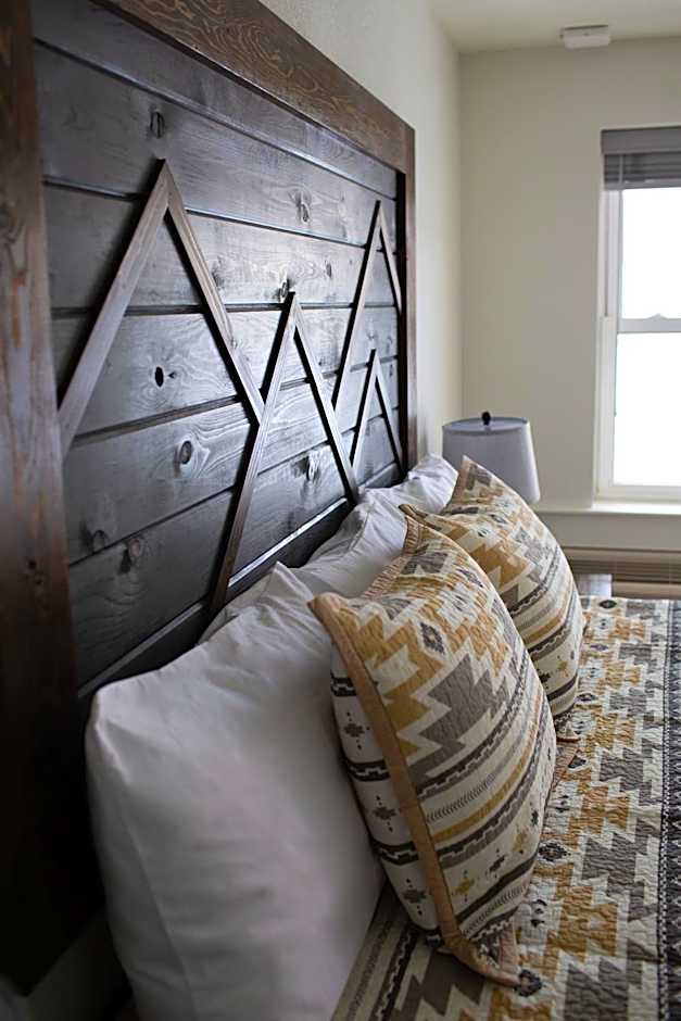Pine Lodge