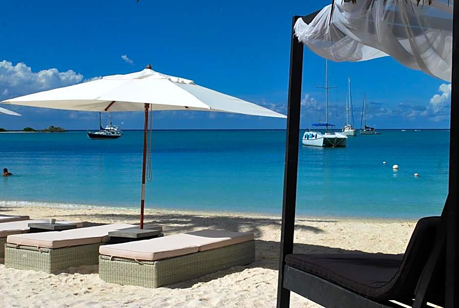 voco Surfside Aruba by IHG