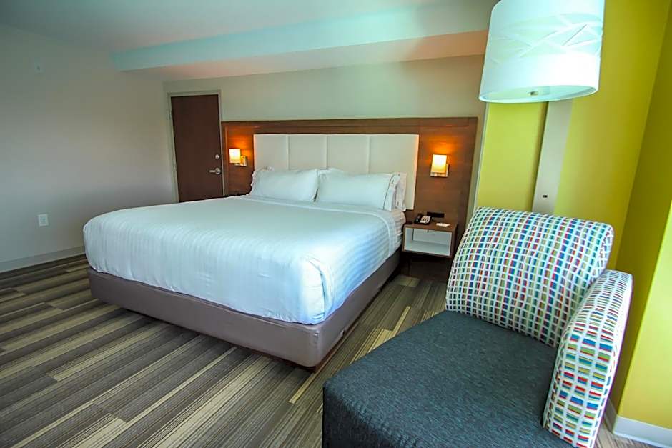 Holiday Inn Express & Suites Miami Airport By IHG