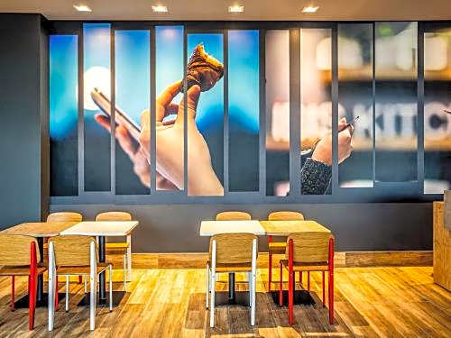 Ibis Palmas Avenida JK
