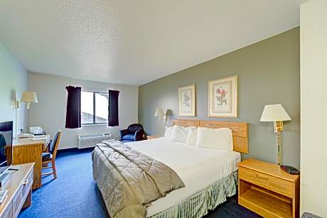 King Bed Non-Smoking