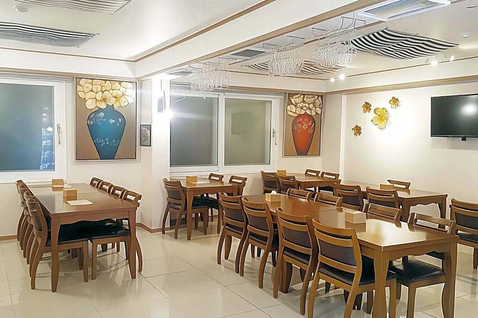 HY Choi Hostel