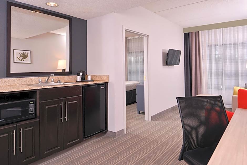 Country Inn & Suites by Radisson, Raleigh-Durham Airport, NC