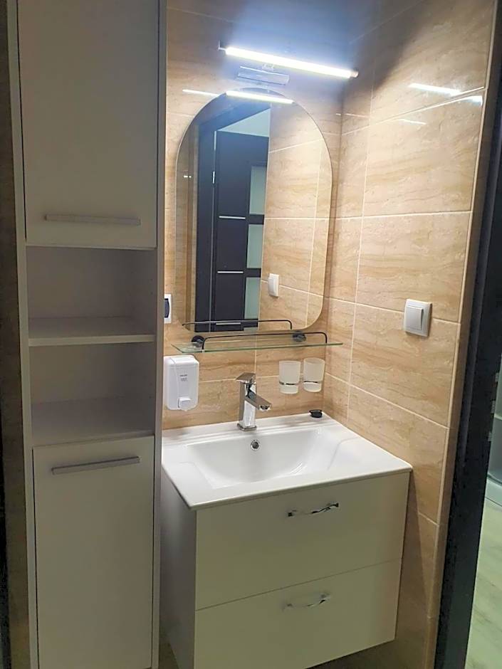 Comfort Stay, EV, Parking