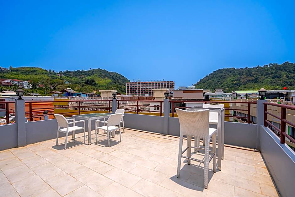 Santi White House Patong