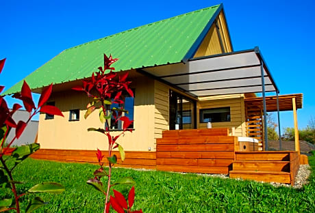 Chalet de charme climatisé, son Jacuzzi - SPA privatif et la piscine de la Maison Bleue du Gers