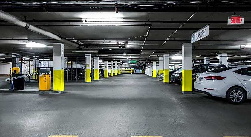 Hotel Faubourg Montreal Centre Ville Downtown