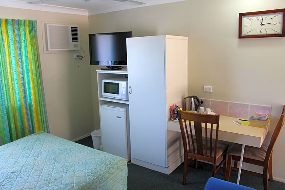 Photo 1 of 5 of Standard 1 Queen Bed