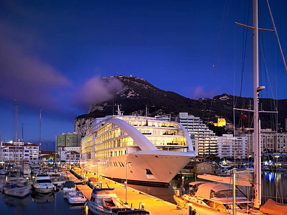 Foto 1 van 32 van Sunborn Gibraltar