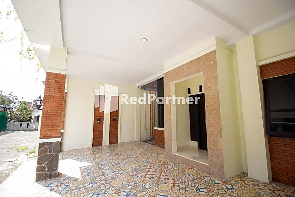 Balmoral House near Ambarukmo Plaza Mall Yogyakarta Mitra RedDoorz