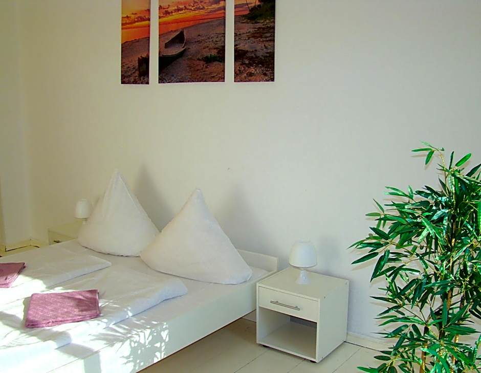 Rooms & Apartments near Zoologischer Garten