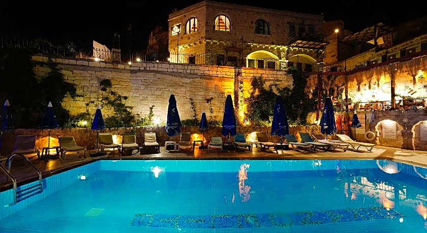 Grand Elite Cave Suites