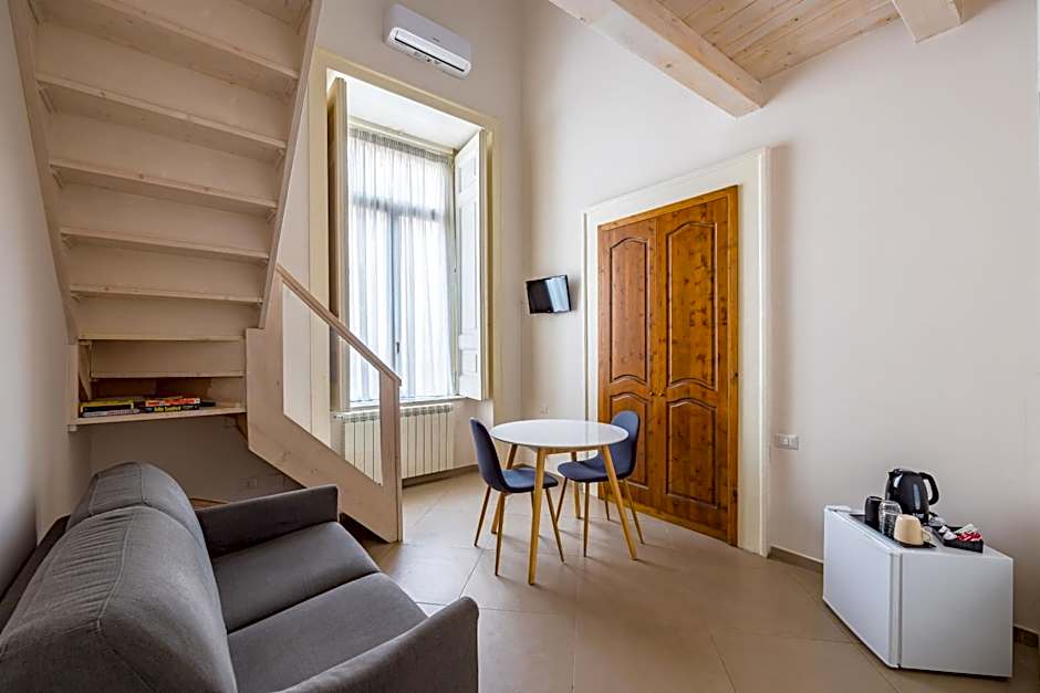 Piano Nobile by Napoliapartments
