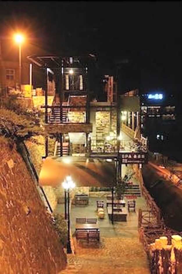 Ming Lu Holiday Hotel