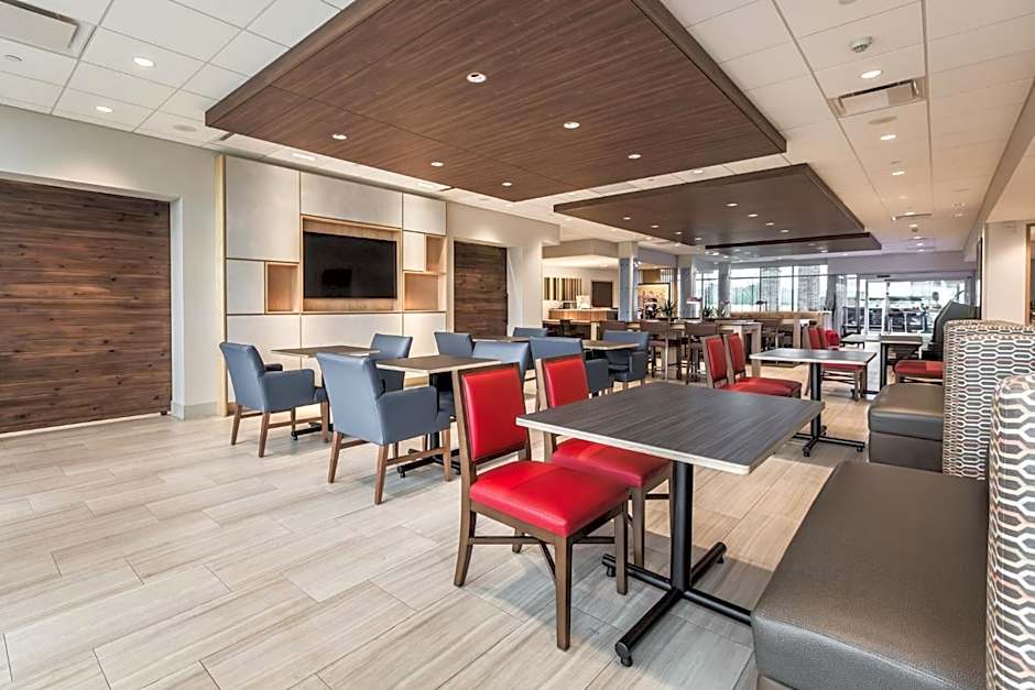 Holiday Inn Express & Suites Welland By IHG