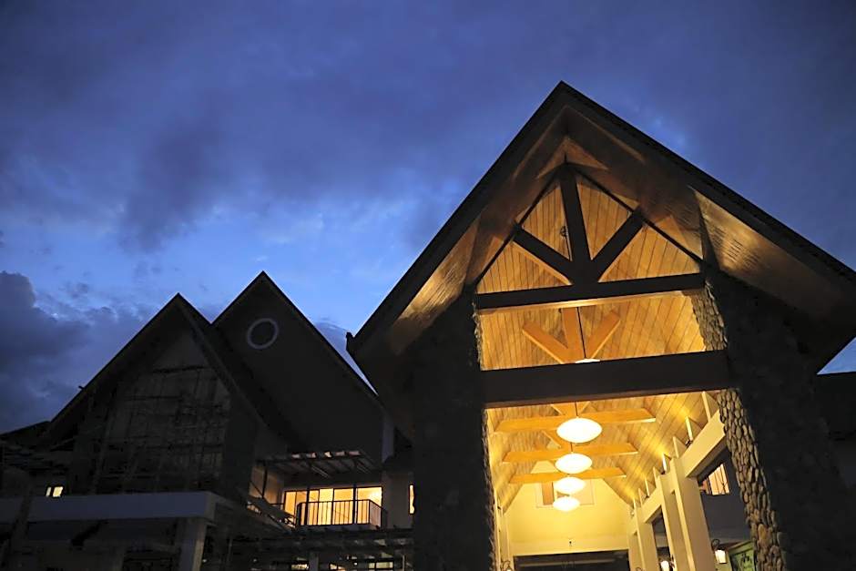 Sola Hotel & Sola Bed and Breakfast
