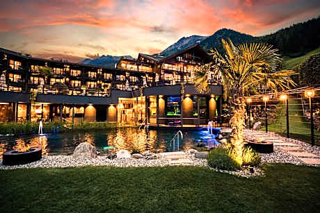 Andreus Resorts