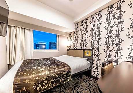 Single Room with City View - Upper Floor - Non-Smoking