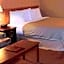 Canway Inn & Suites