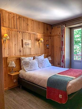 Comfort Double Room with Mountain View