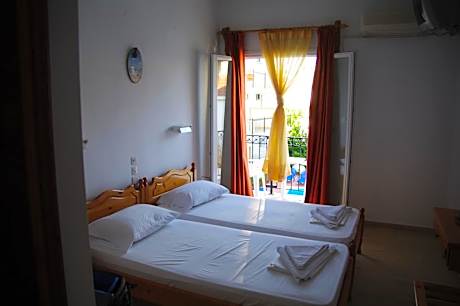 Twin Room with Pool View