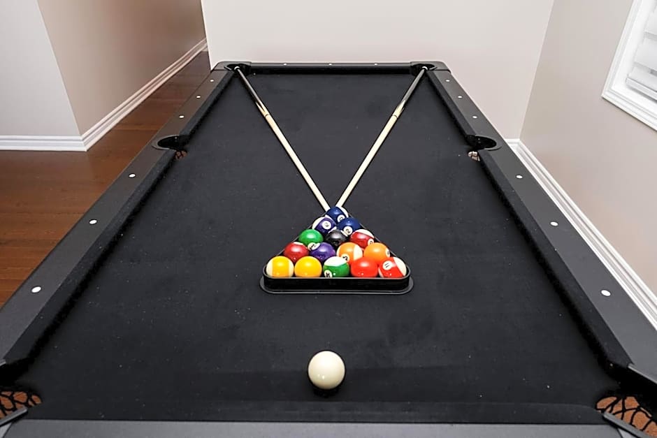 Spacious Family Getaway Near Nature & Dining