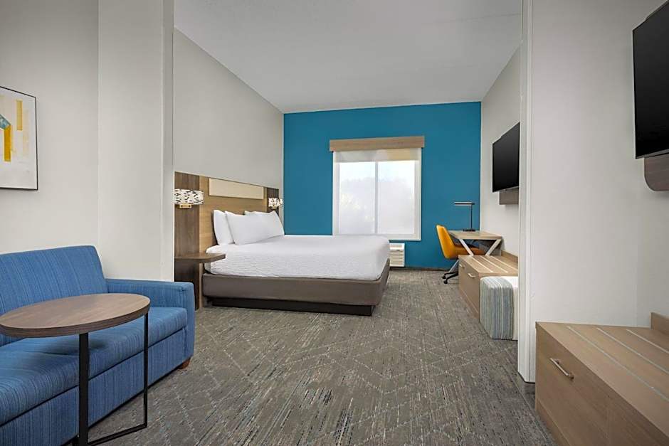 Holiday Inn Express Hotel & Suites Greensboro - Airport Area By IHG