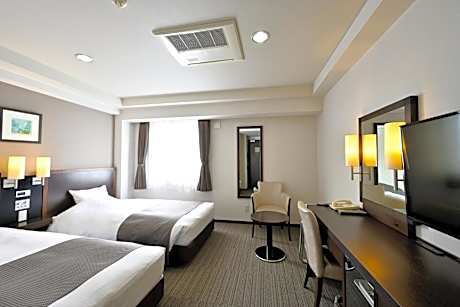 Twin Room - Non-Smoking