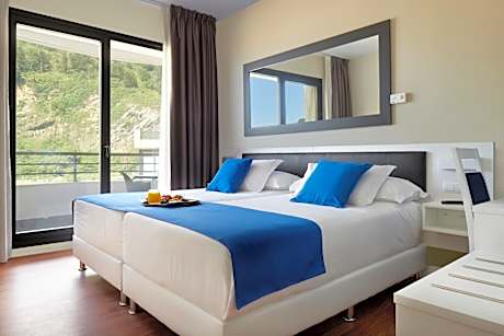 Small Double Room with Spa access