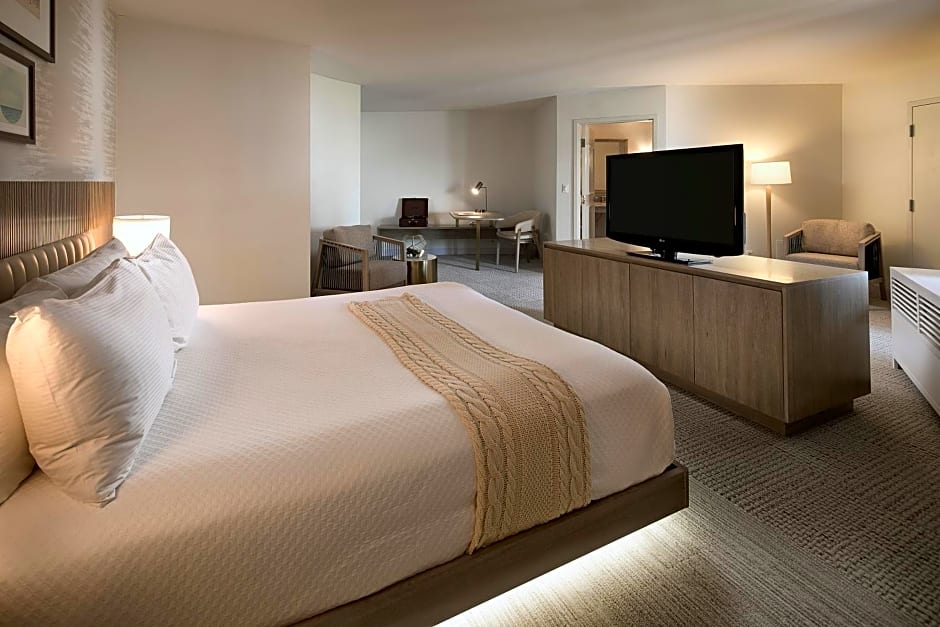 The Belamar Hotel Manhattan Beach, Tapestry by Hilton