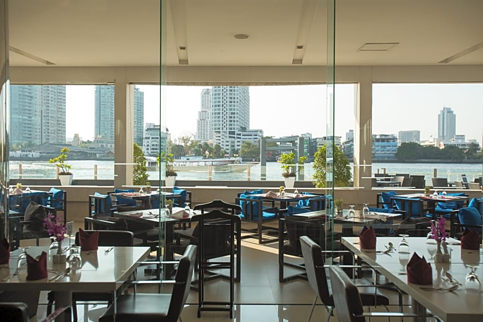 Ramada Plaza by Wyndham Bangkok Menam Riverside