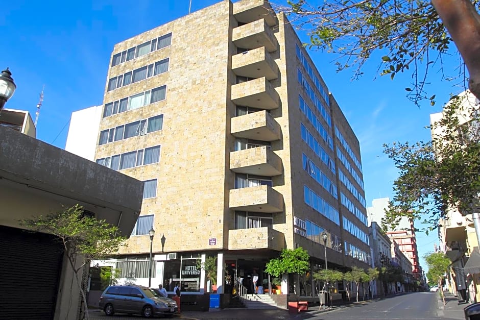 Hotel Universo