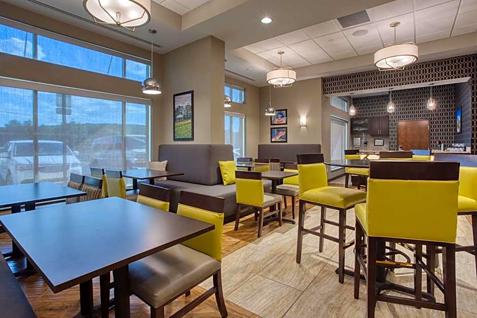 Drury Inn & Suites Huntsville Space & Rocket Center