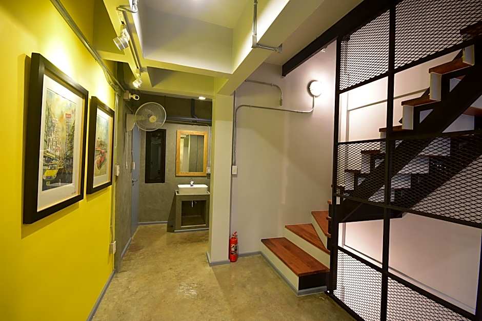 The Chatbox Silom Hostel