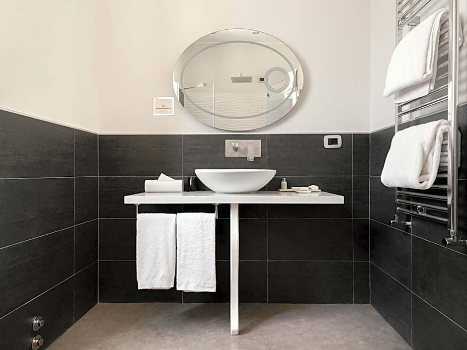 Montenapoleone Suites