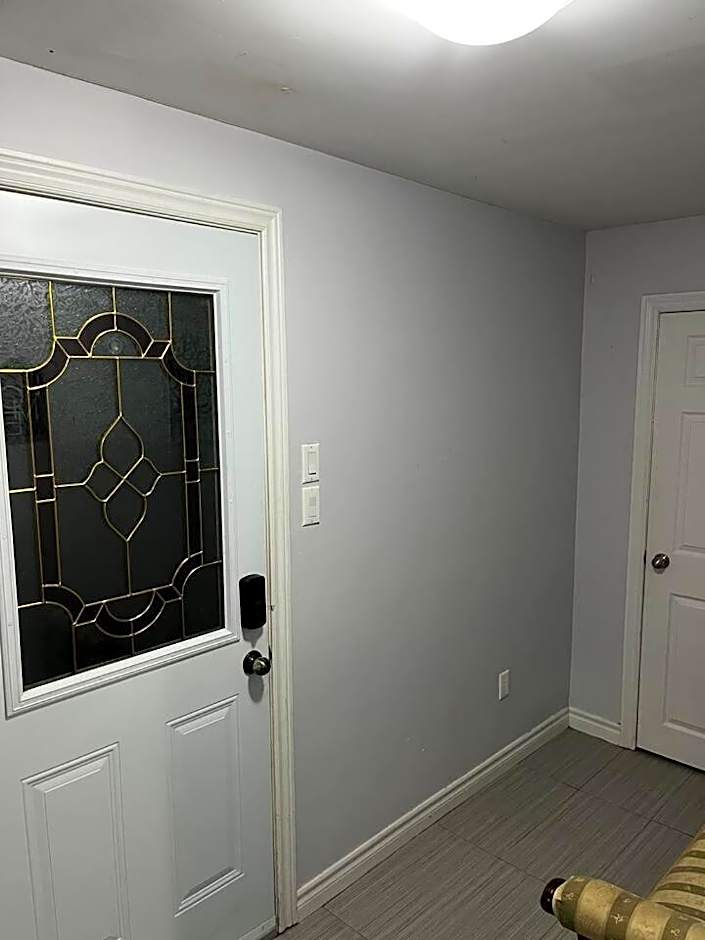 1 bedroom with private entrance