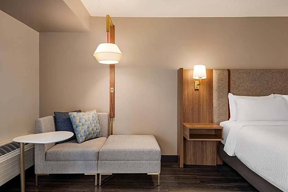 Holiday Inn & Suites Vancouver Downtown By IHG