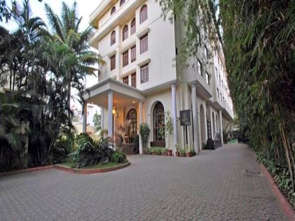 The Grand Magrath Hotel