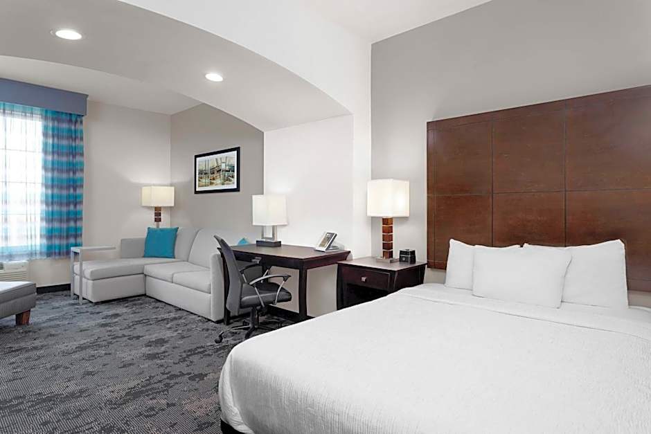 La Quinta Inn & Suites by Wyndham Columbus - Edinburgh