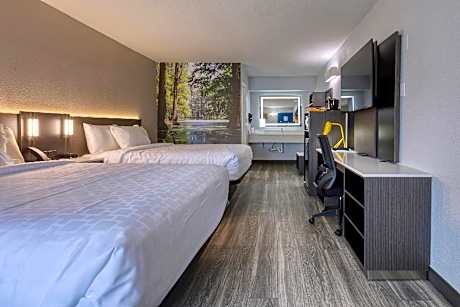 Quadruple Room with Two Queen Beds and Roll-In Shower - Disability Access/Non Smoking