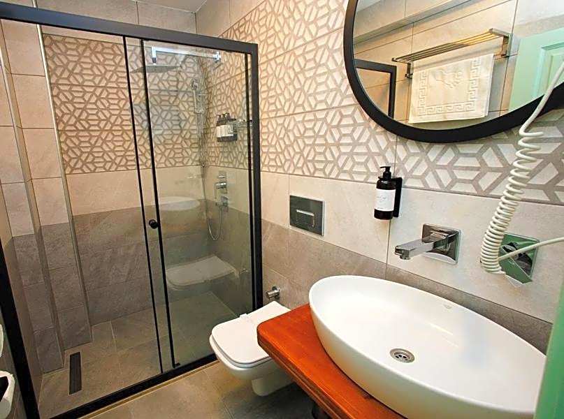 west coast boutique hotel